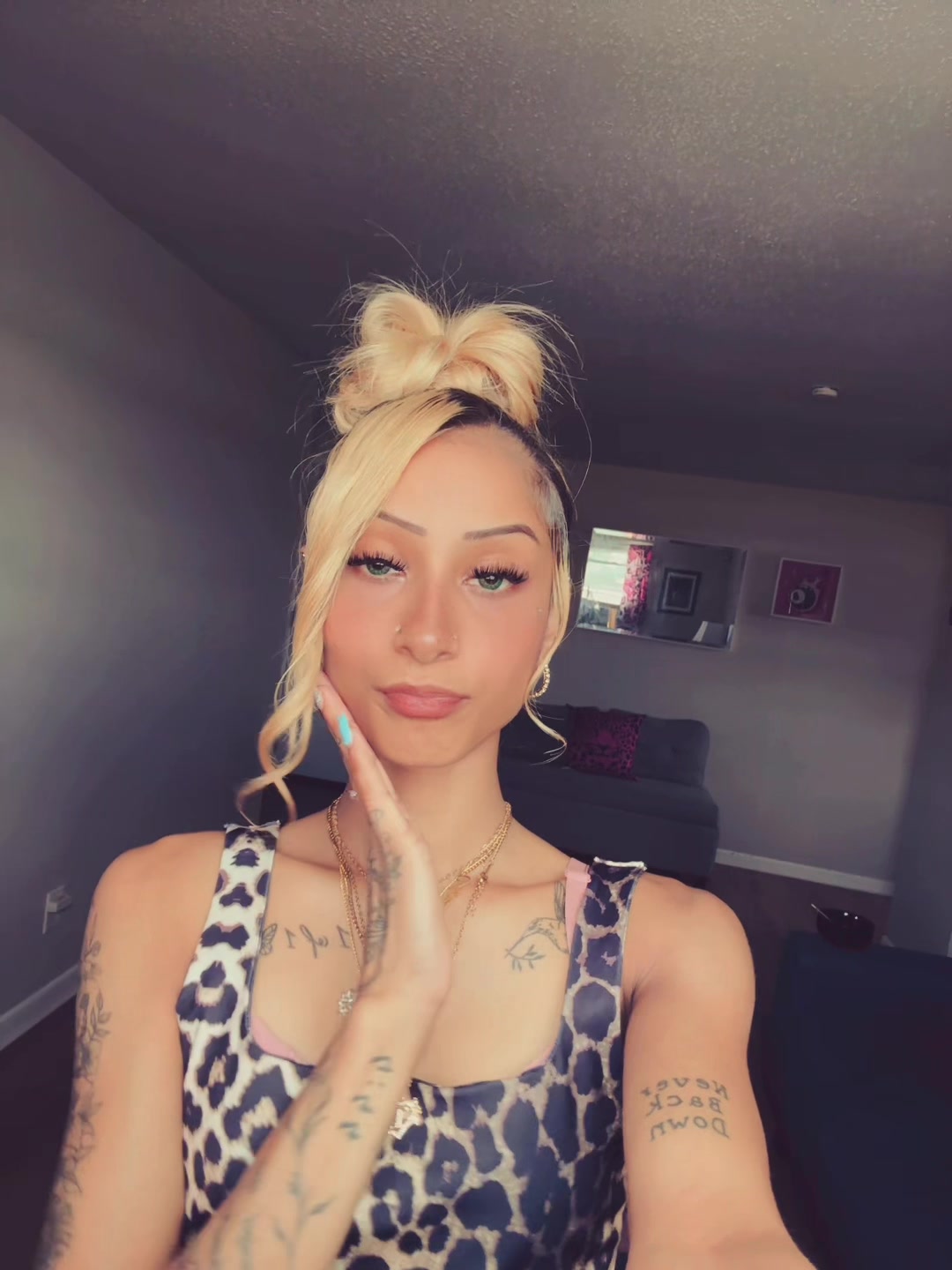 @kitaa💋.