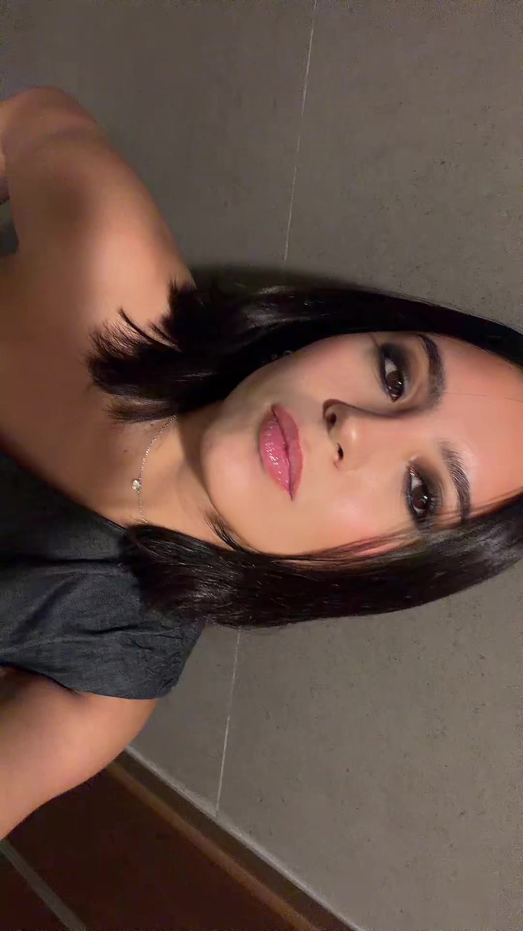 @loveehotmoms_