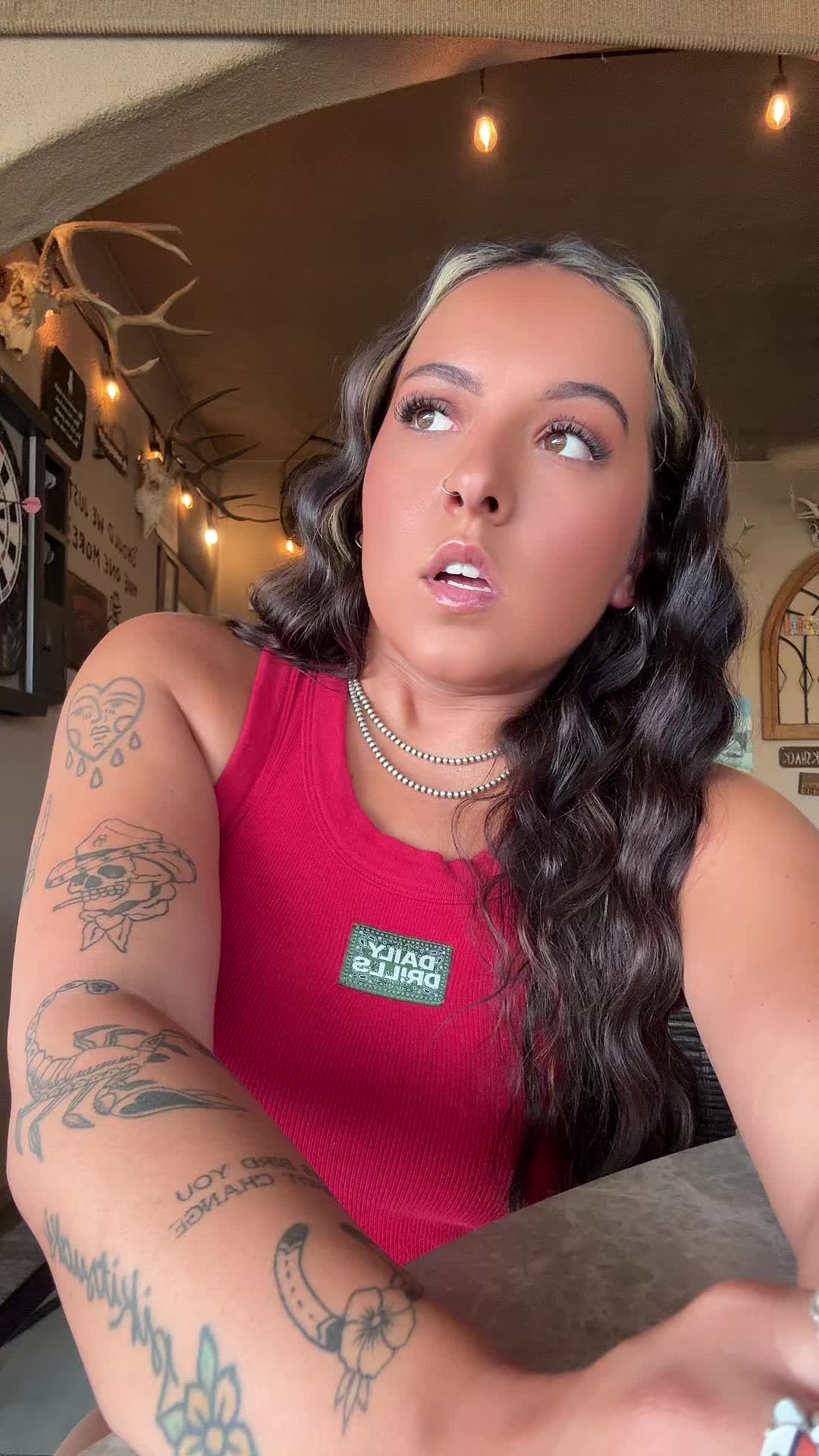 @pikivids_