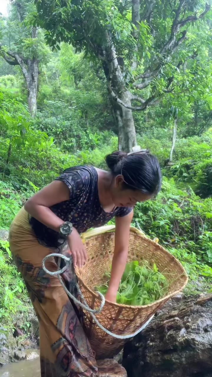 @चमेली🌻