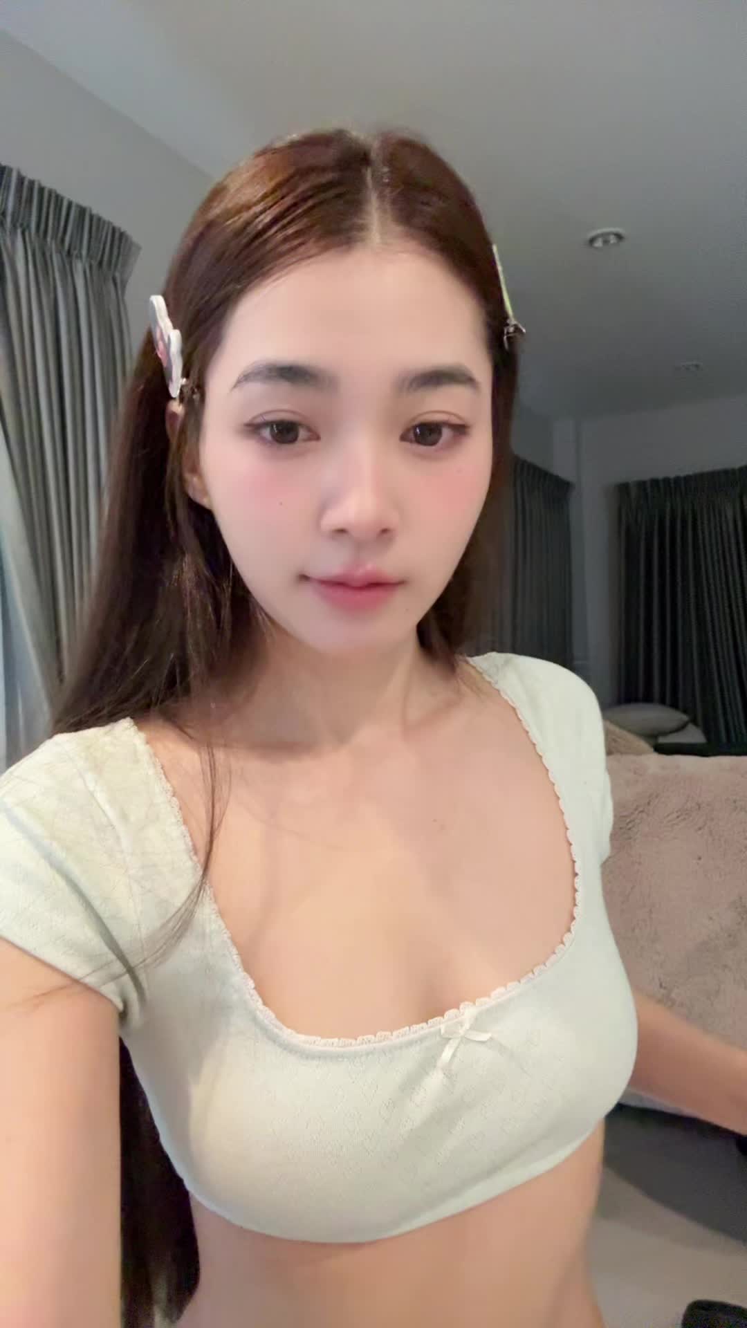 @นี่กิ๊ฟตี้ นั่นใครล่ะ