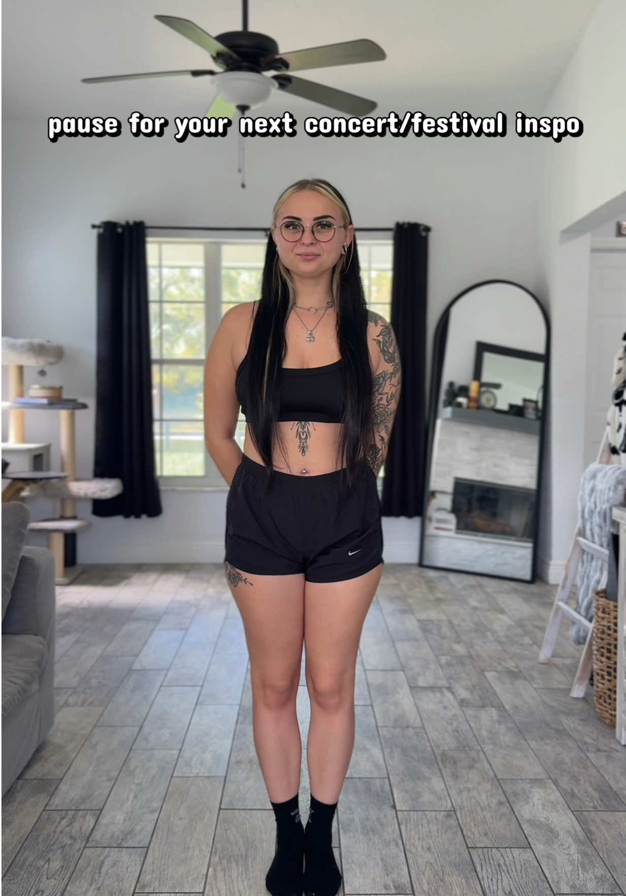 @Tara | Alt Fashion Inspo 🖤⛓️