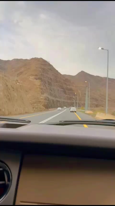 @Maya Khan