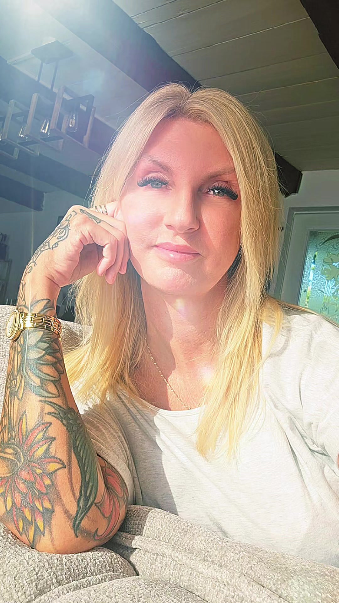 @blondiejos