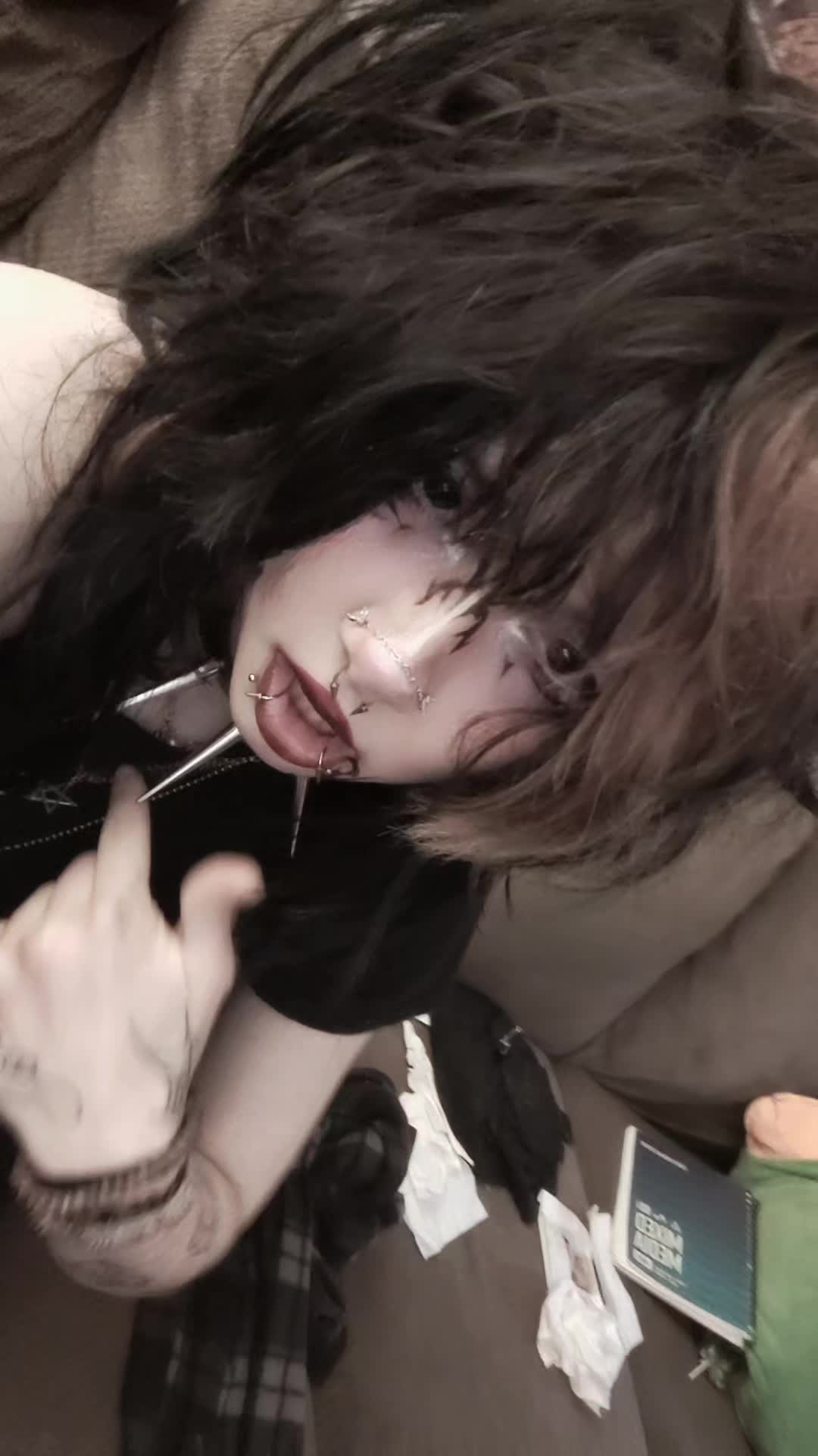 @𝕬𝖘𝖍