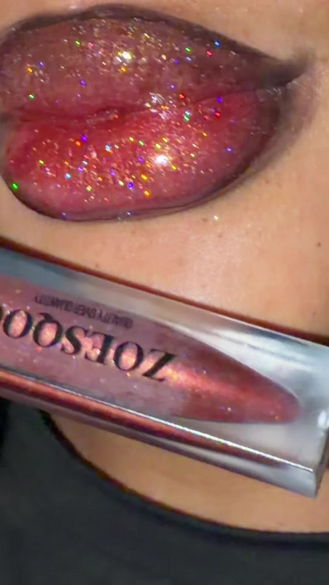 @ZOESQOQ