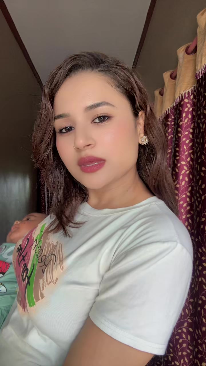 @reetu_thakuri 🧿🦋