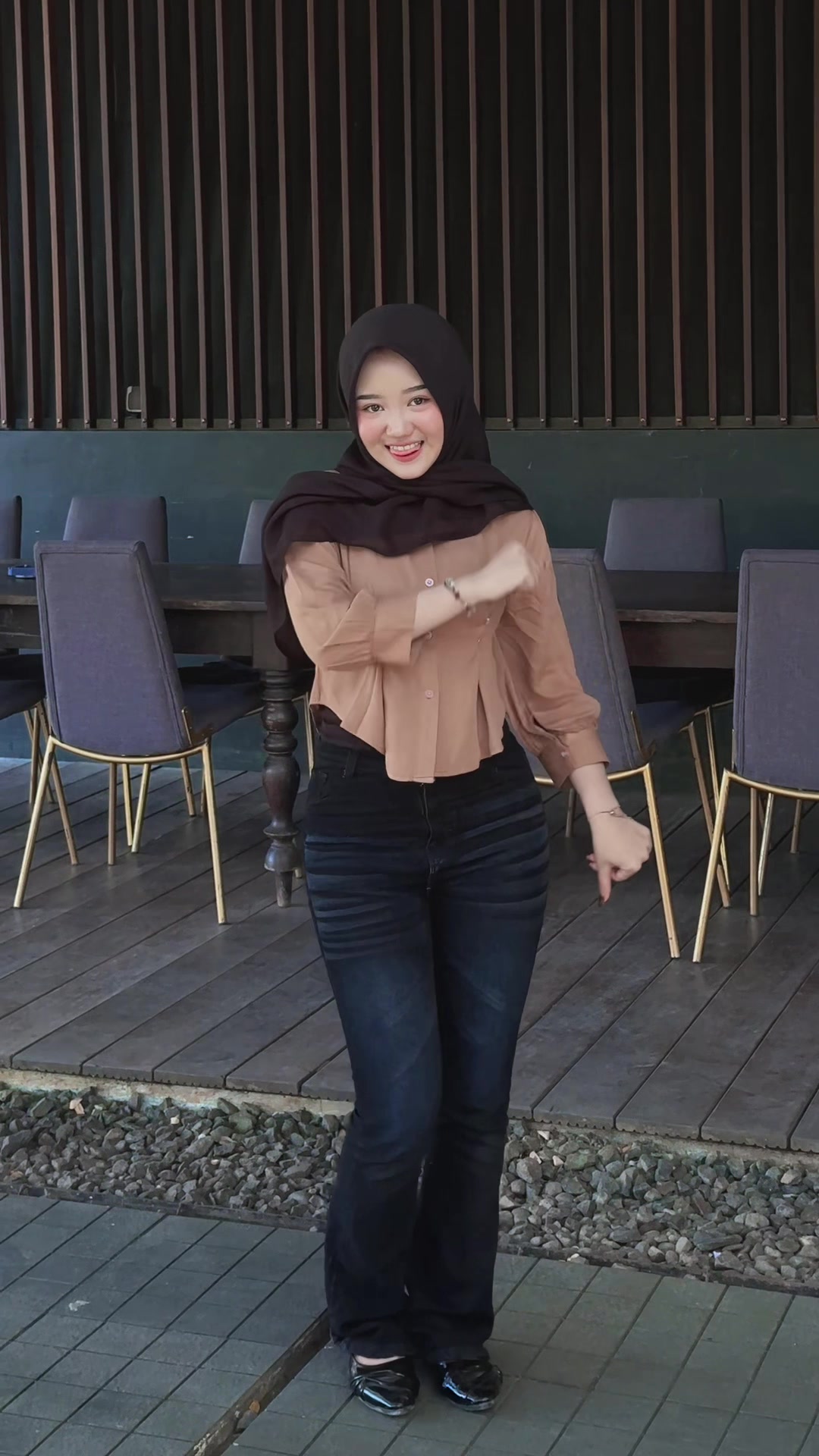 @auniaaaa