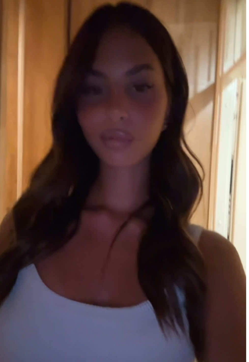 @𝐓