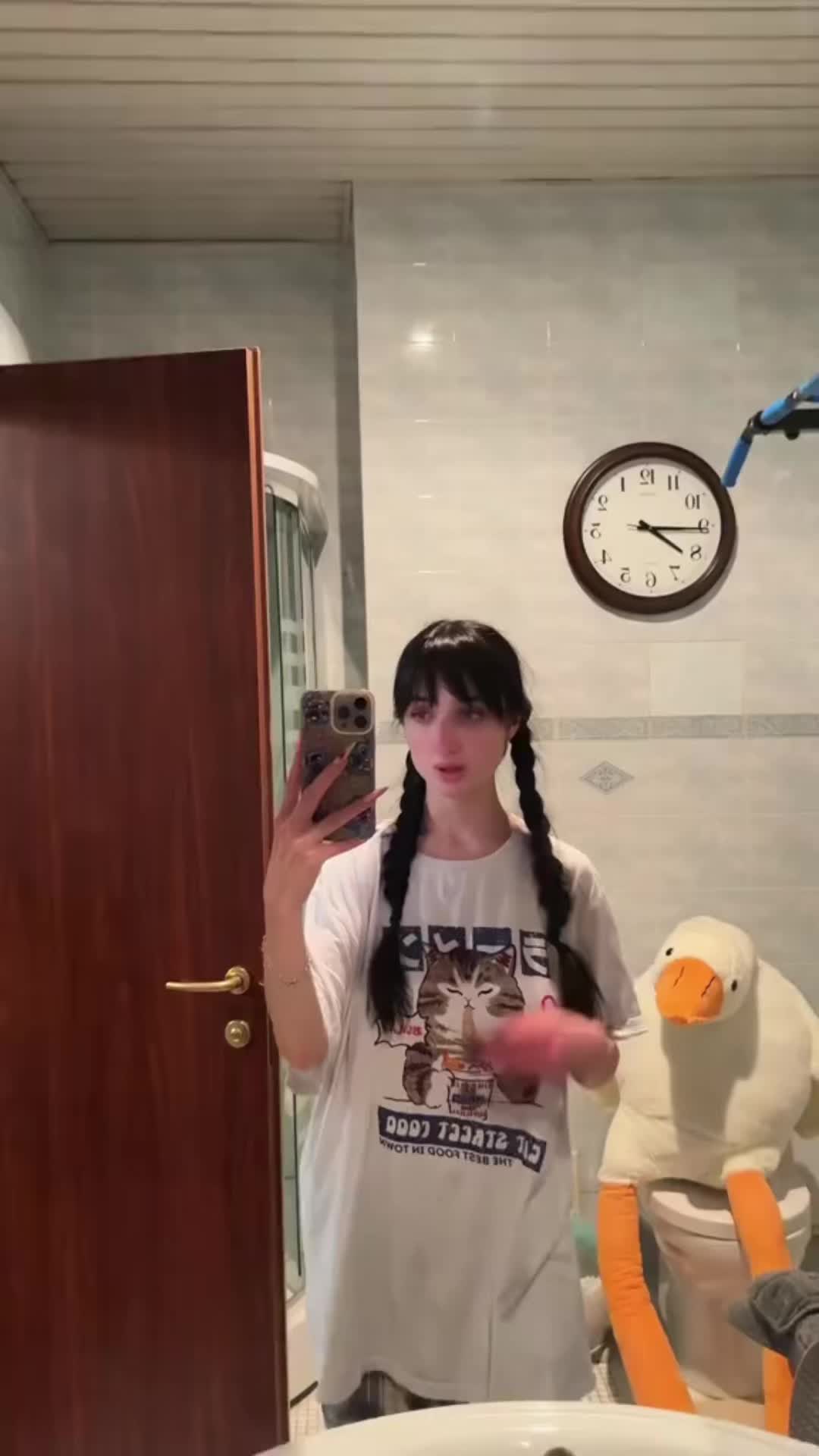@Ariniks_Fan