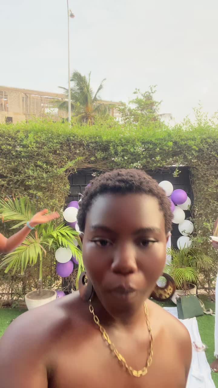 @Christelle Miller💜🇫🇷🇹🇬