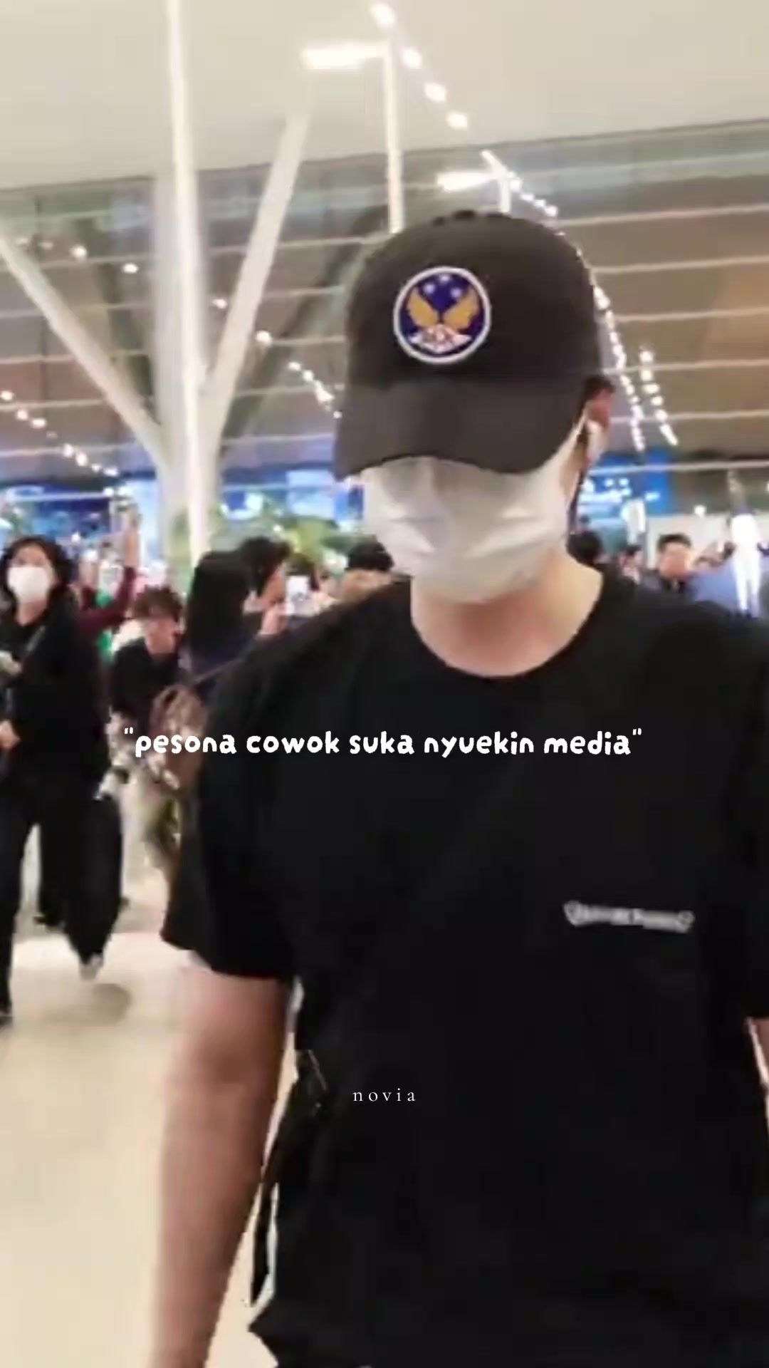 @n o v i a