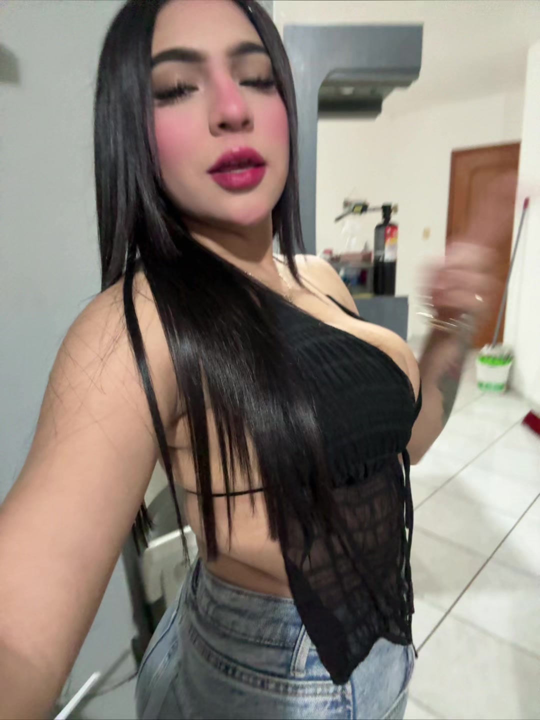 @๐๐โฏโฏ๐