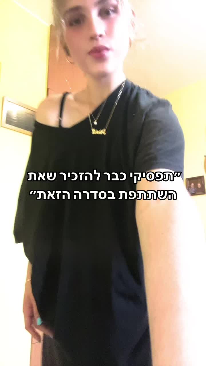 @):)