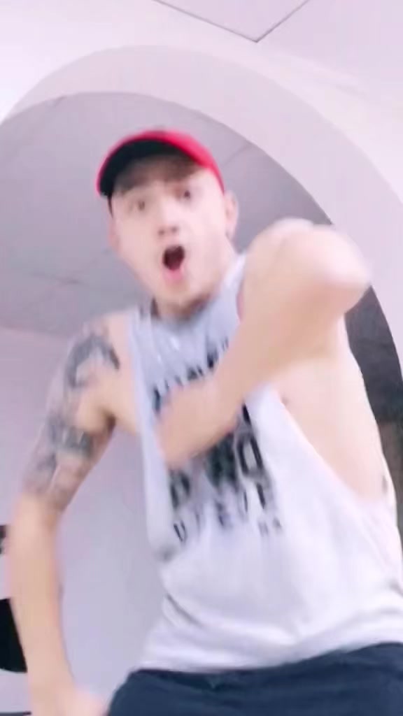 @Cʜ🅰️ɴO👑