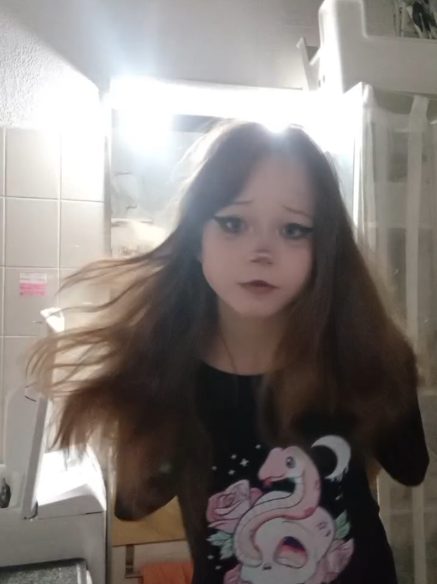@Emiii