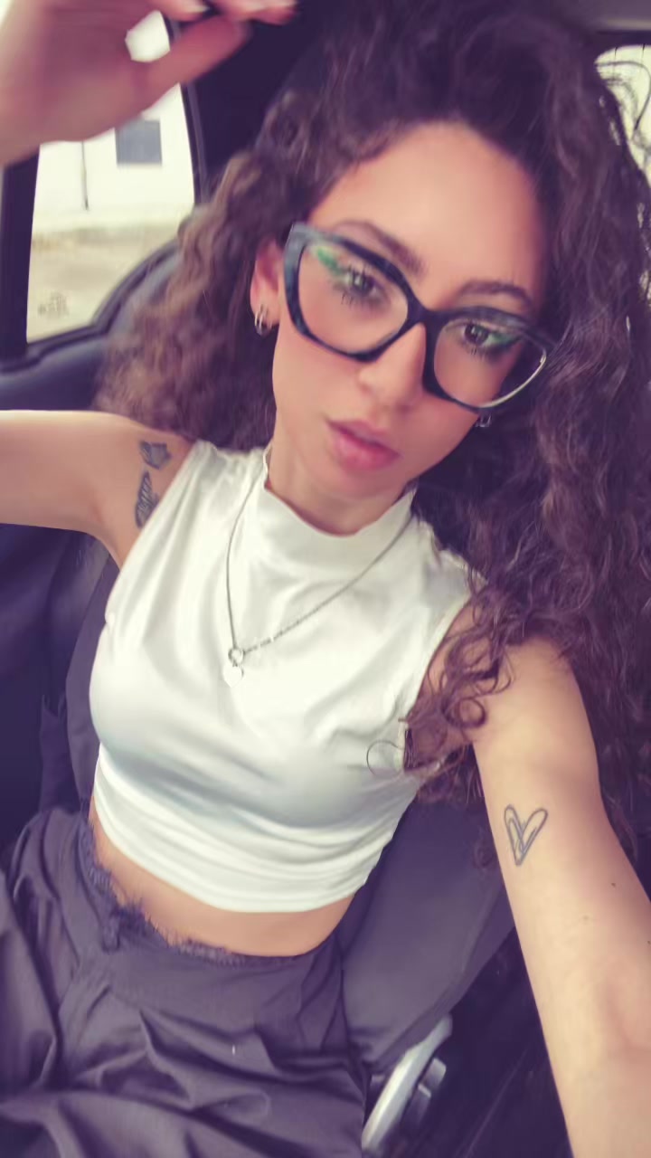 @Melania