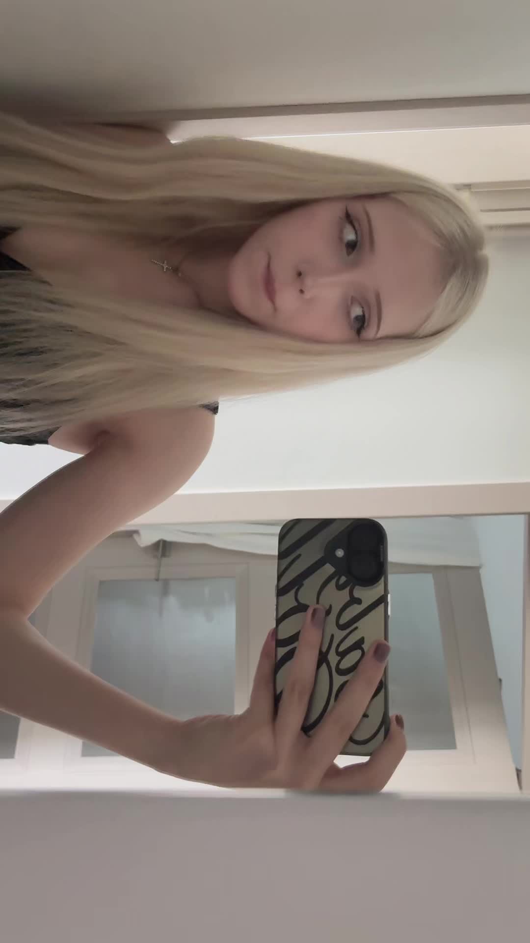 @naomi
