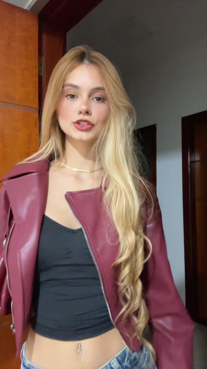 @Clara_branquinhoo