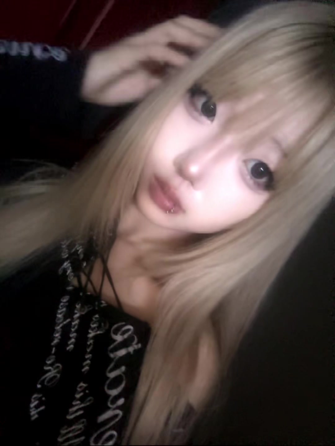 @艾妮可