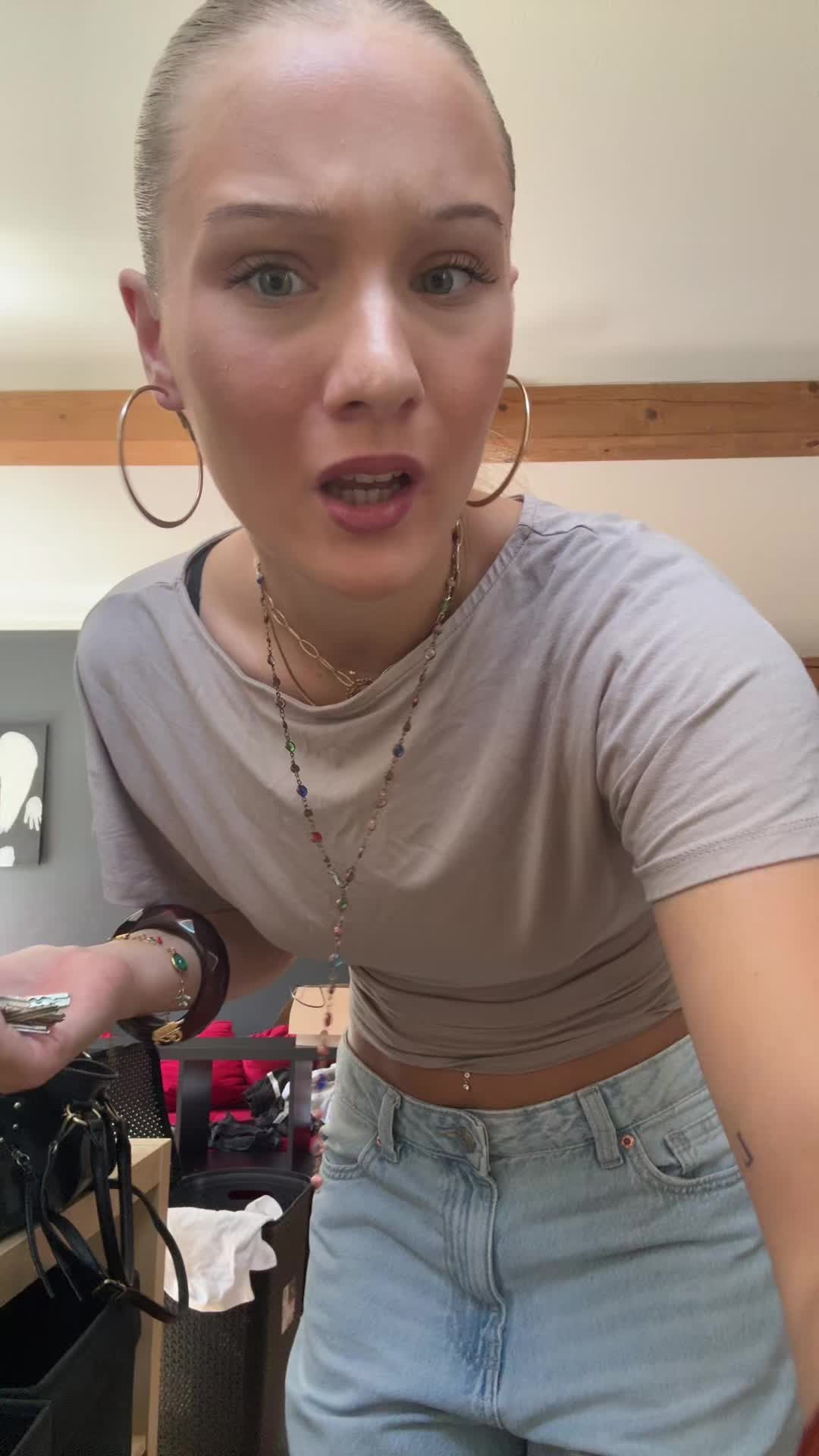@anneke