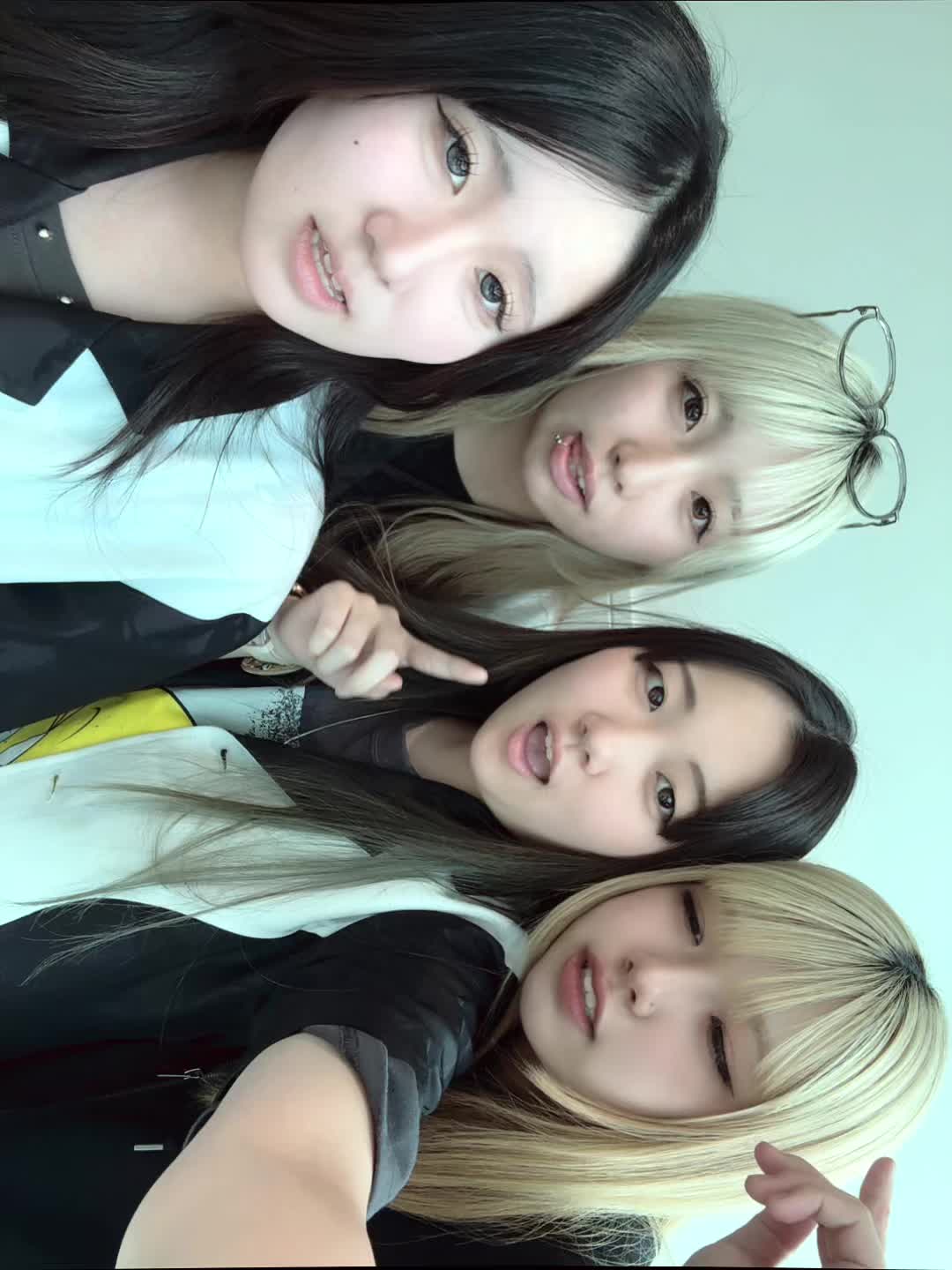 @せな