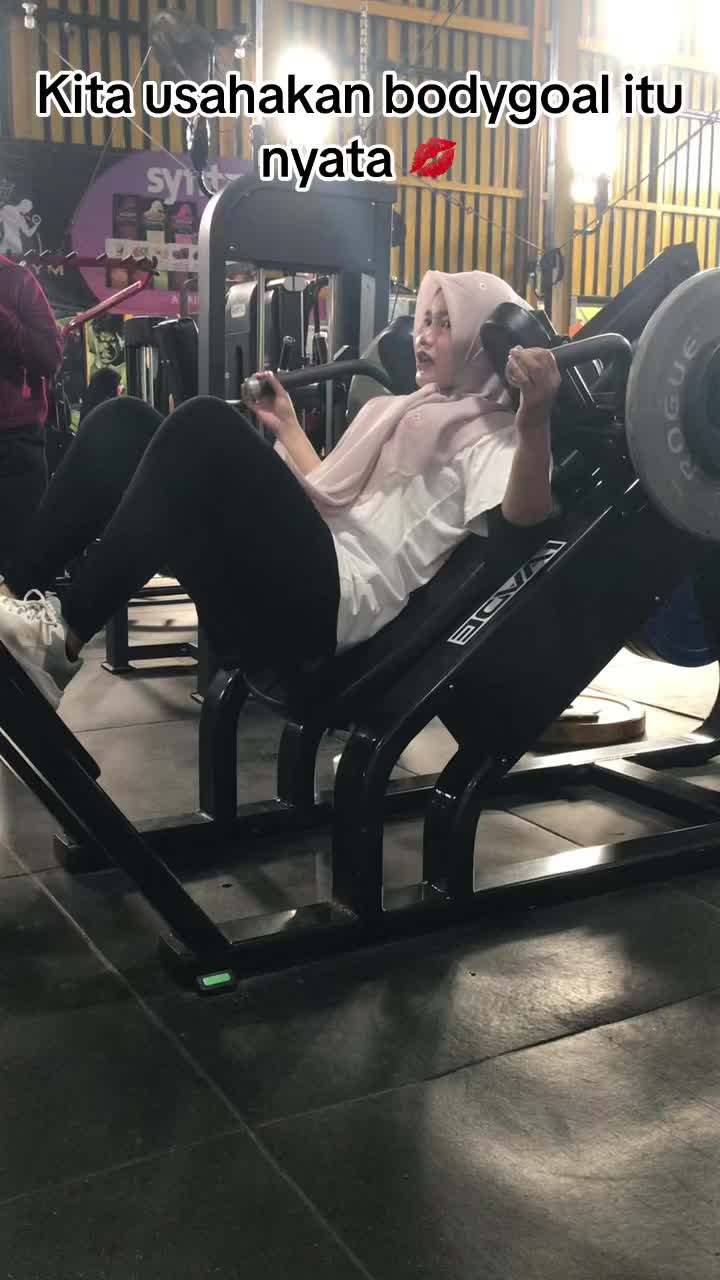 @Couplegymsurannce