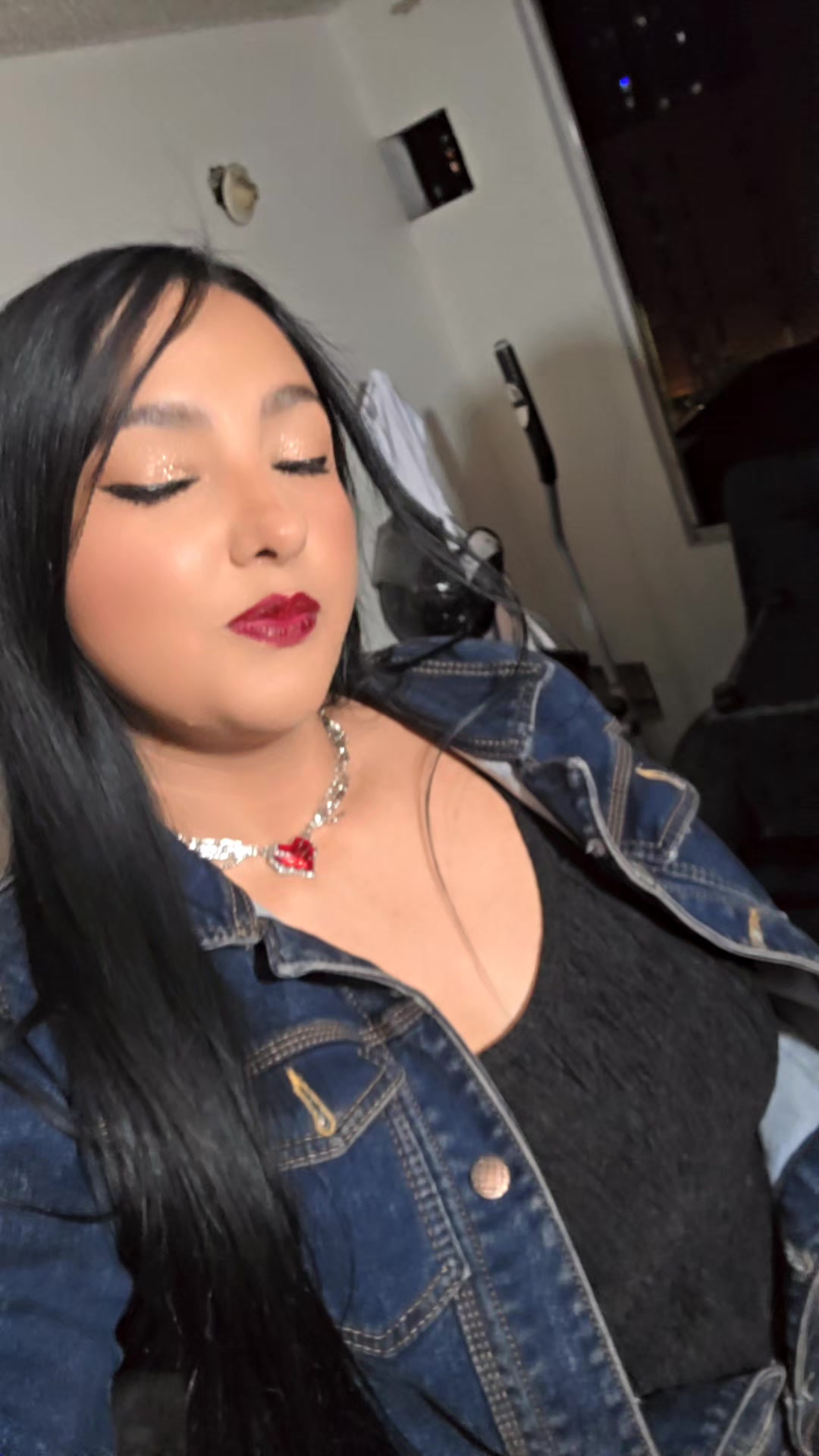 @Niki