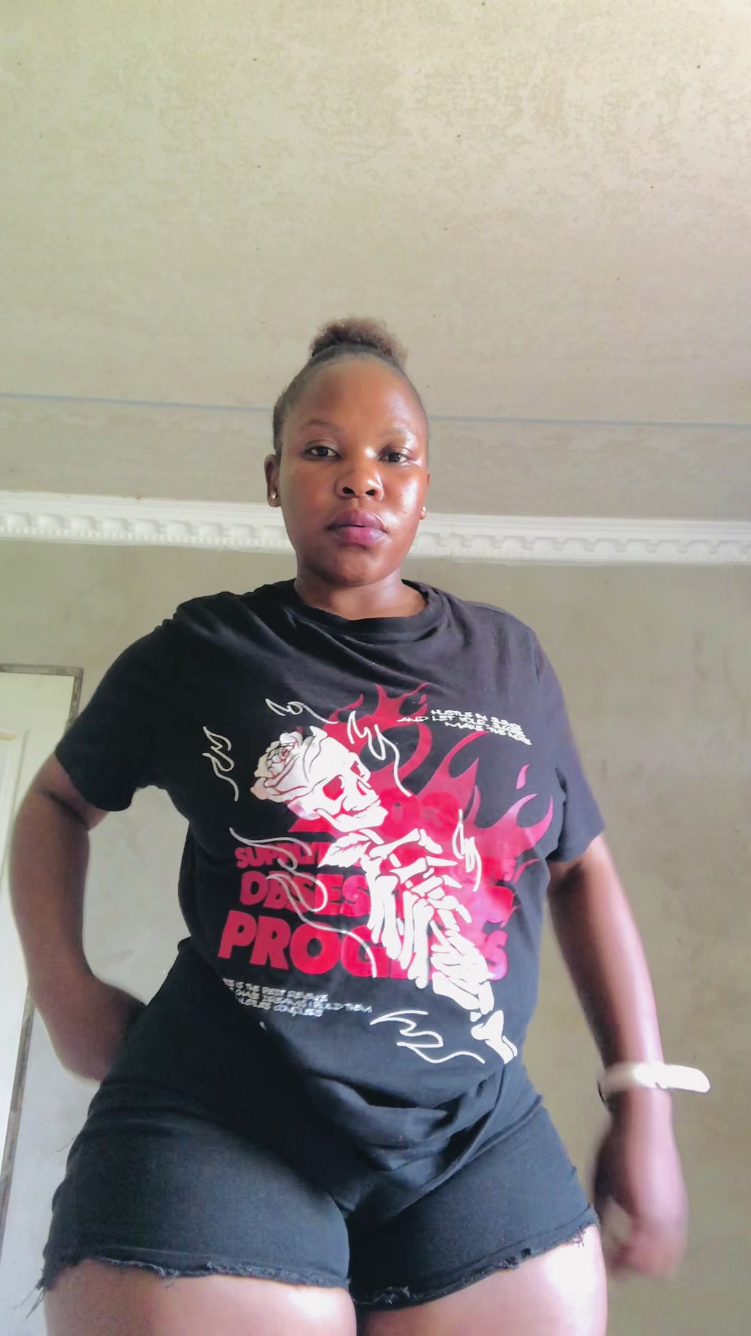 @Nikiwe.