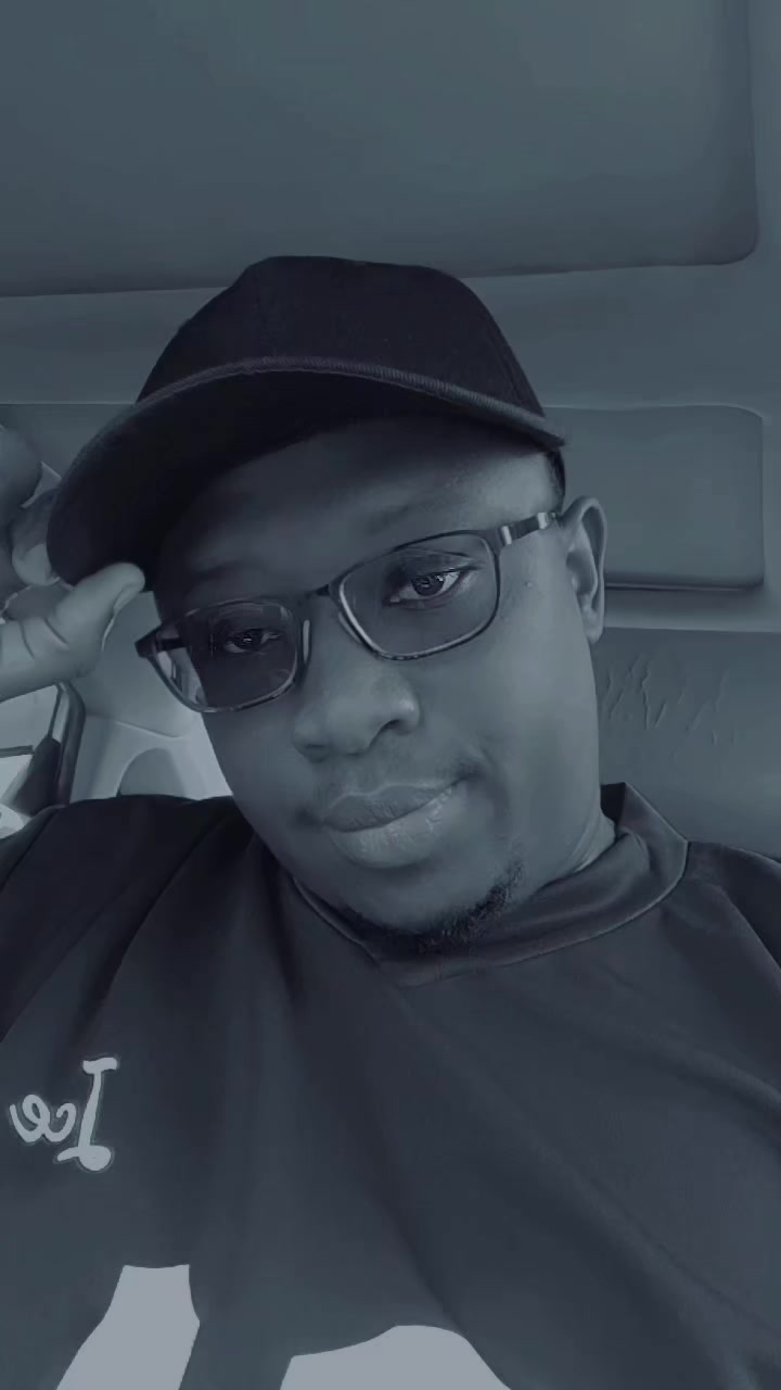 @MR.ICE |PHOTOGRAPHER IN IBADAN