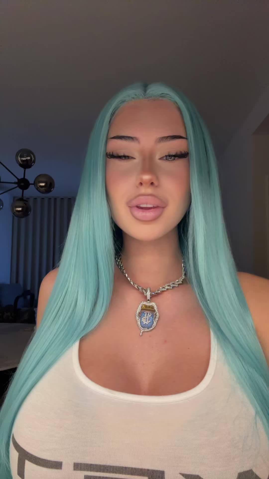 @Syndii69