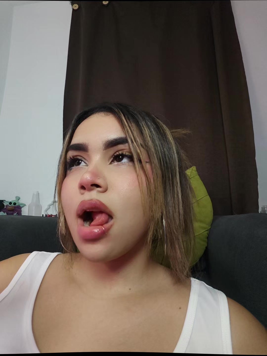 @Nianoesnia