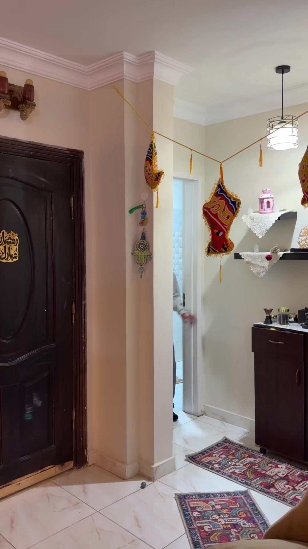 @شَ