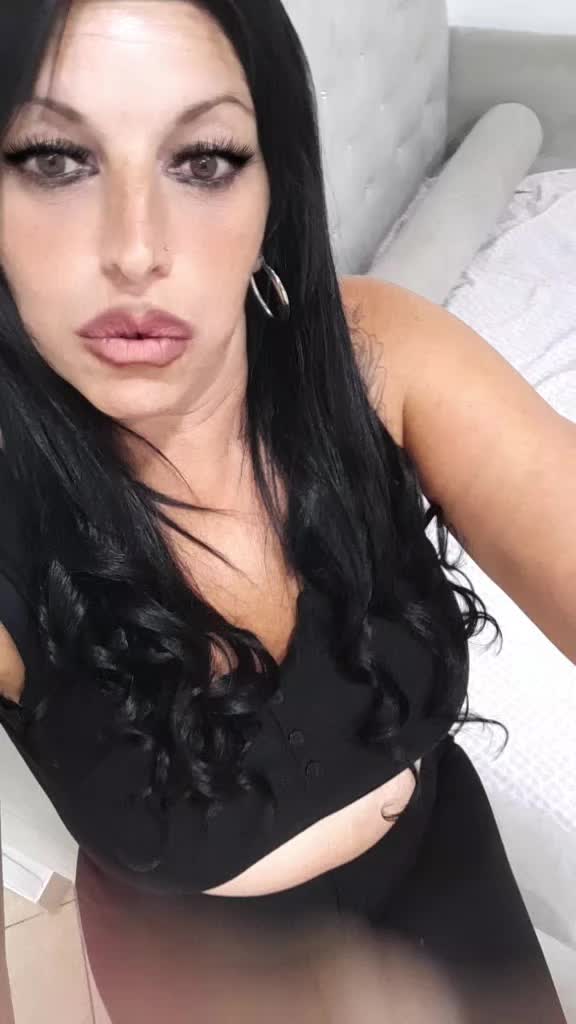 @cleopatra