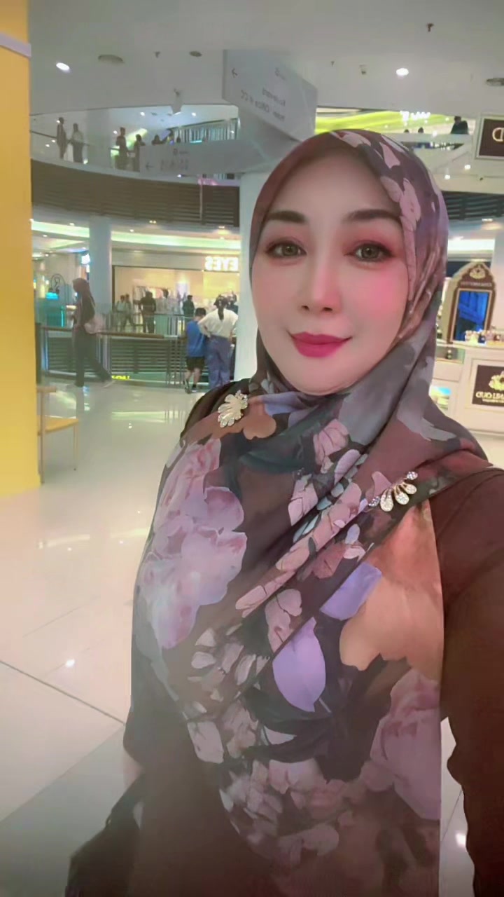 @Anies manja