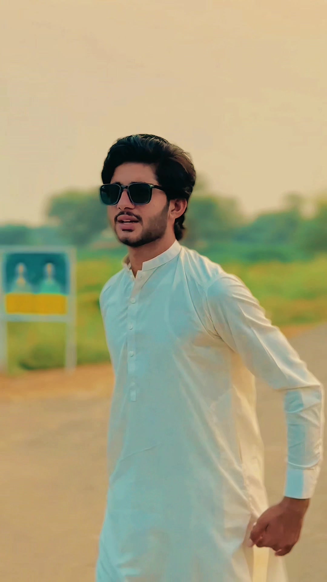 @Adeel.Mughal.جٹ🥂🖤