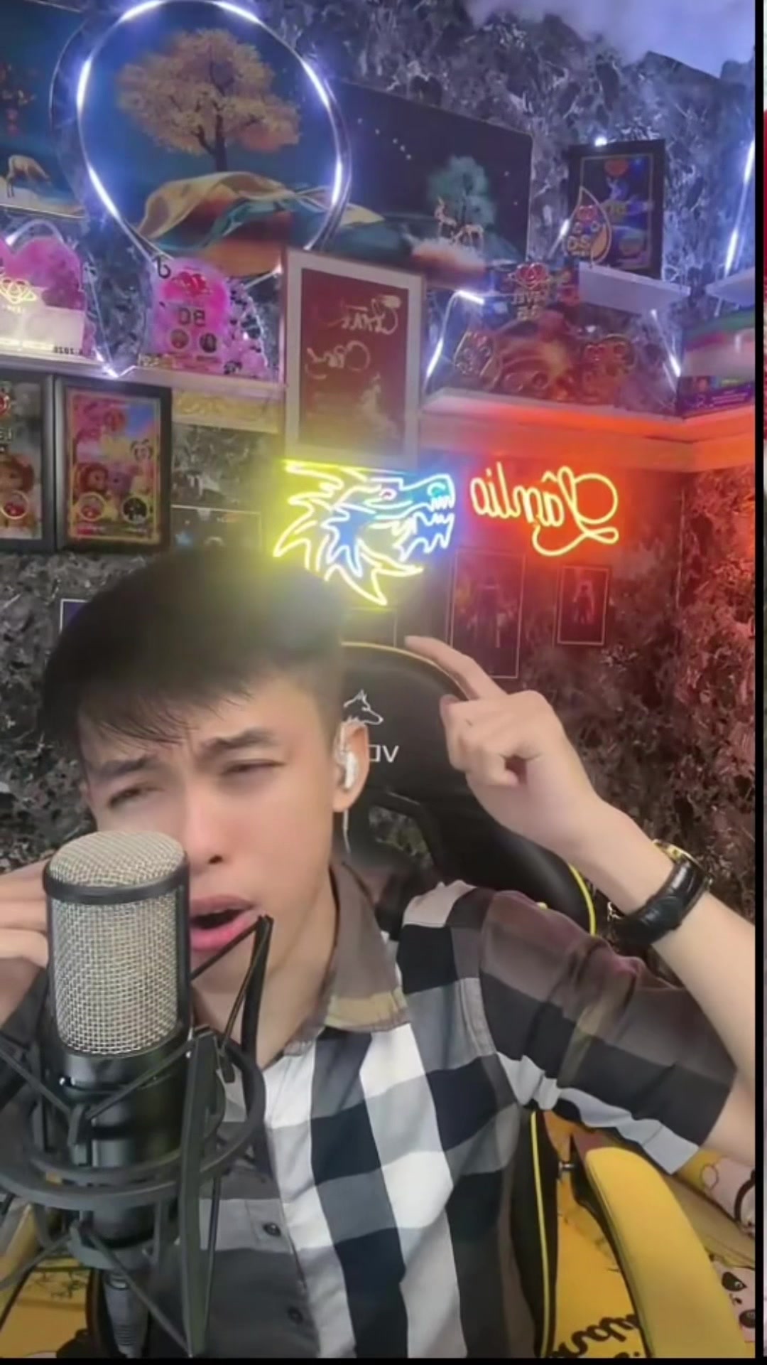 @Lâm Tẽn Tẽn 🐉