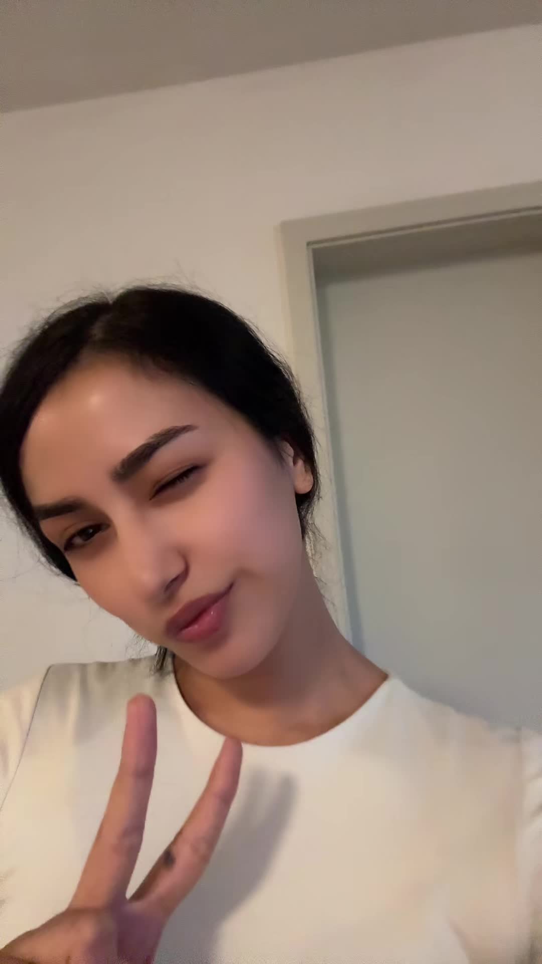 @haniyemazariofficial