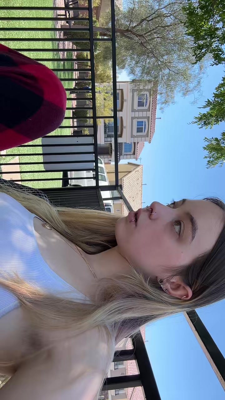 @dollface