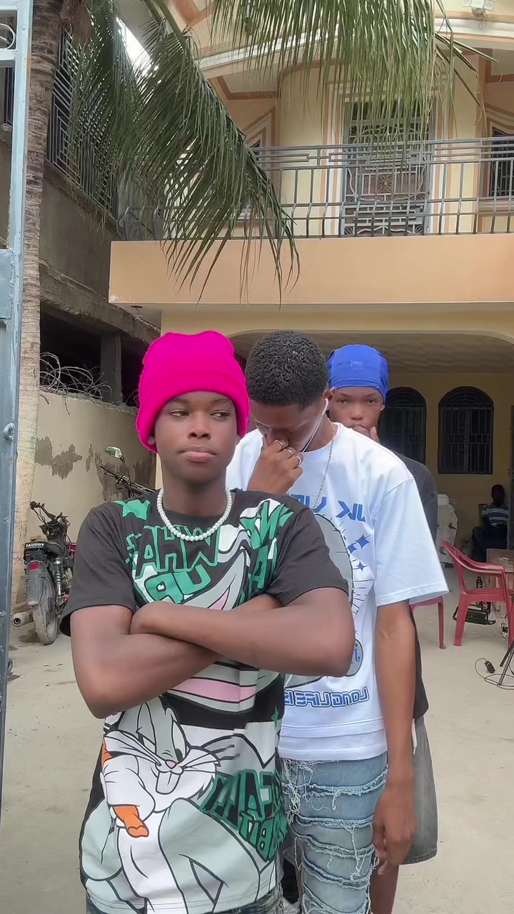 @𝔹𝕖𝕒𝕦_𝕘𝕠𝕤𝕤𝕖_𝕞𝕒𝕤𝕜𝕖