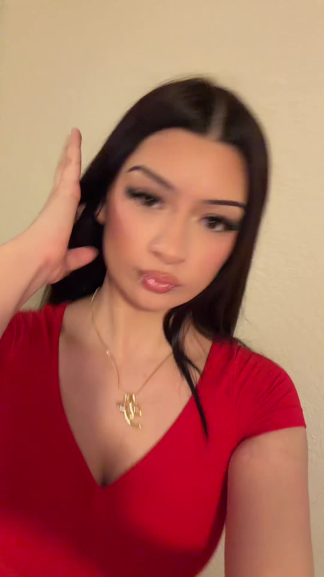 @yani ᥫ᭡