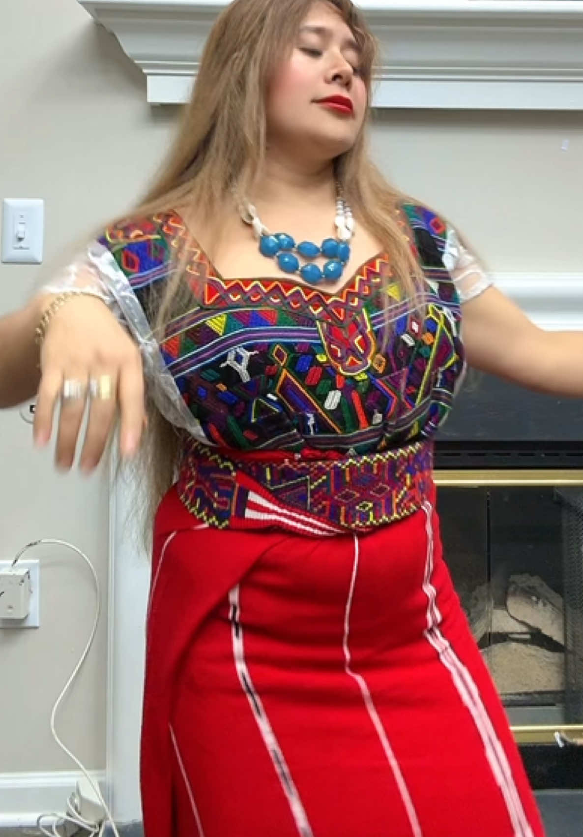 @Elena De León