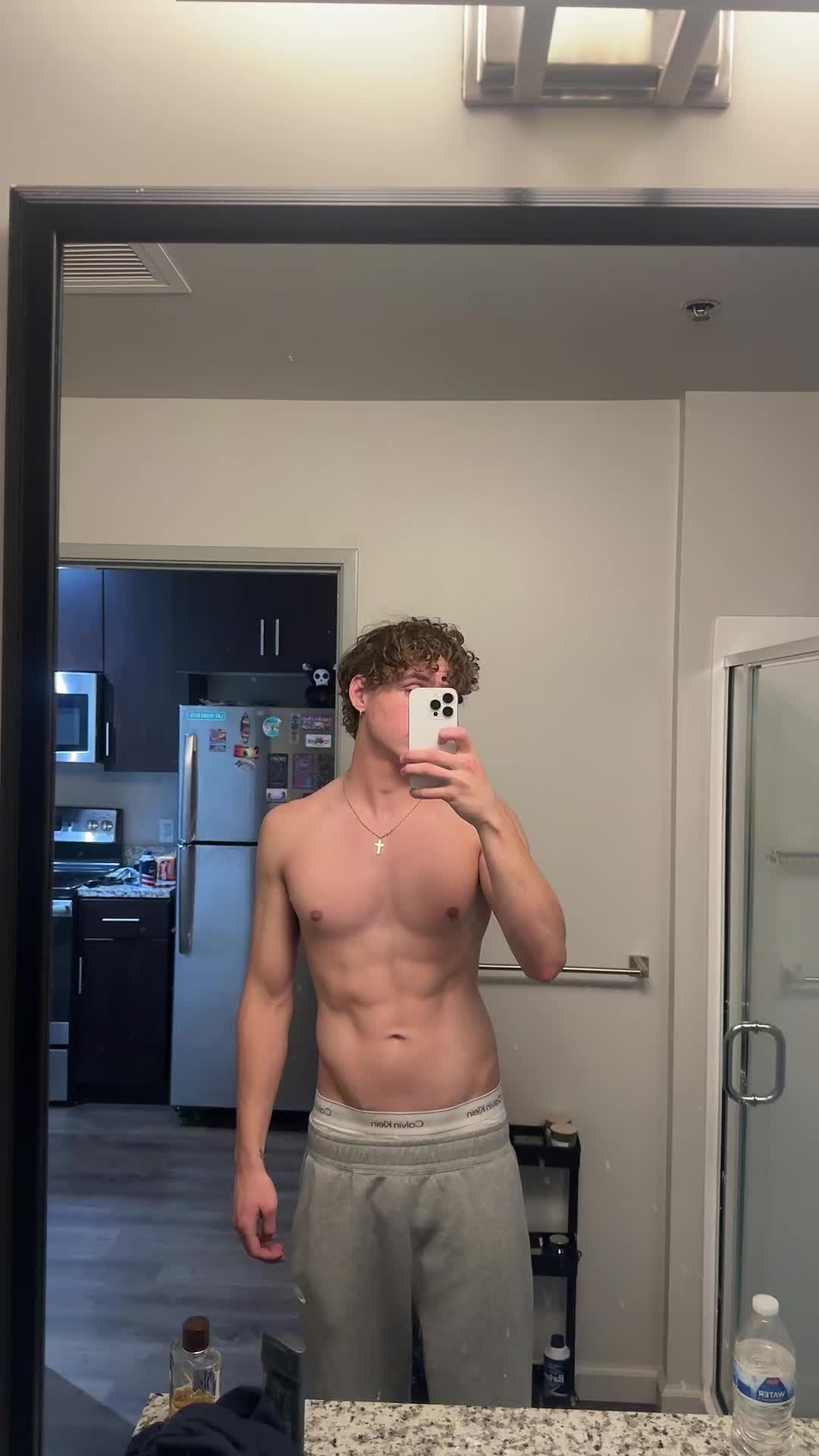 @MoonAtNight