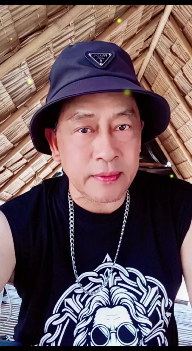 @โกหมู