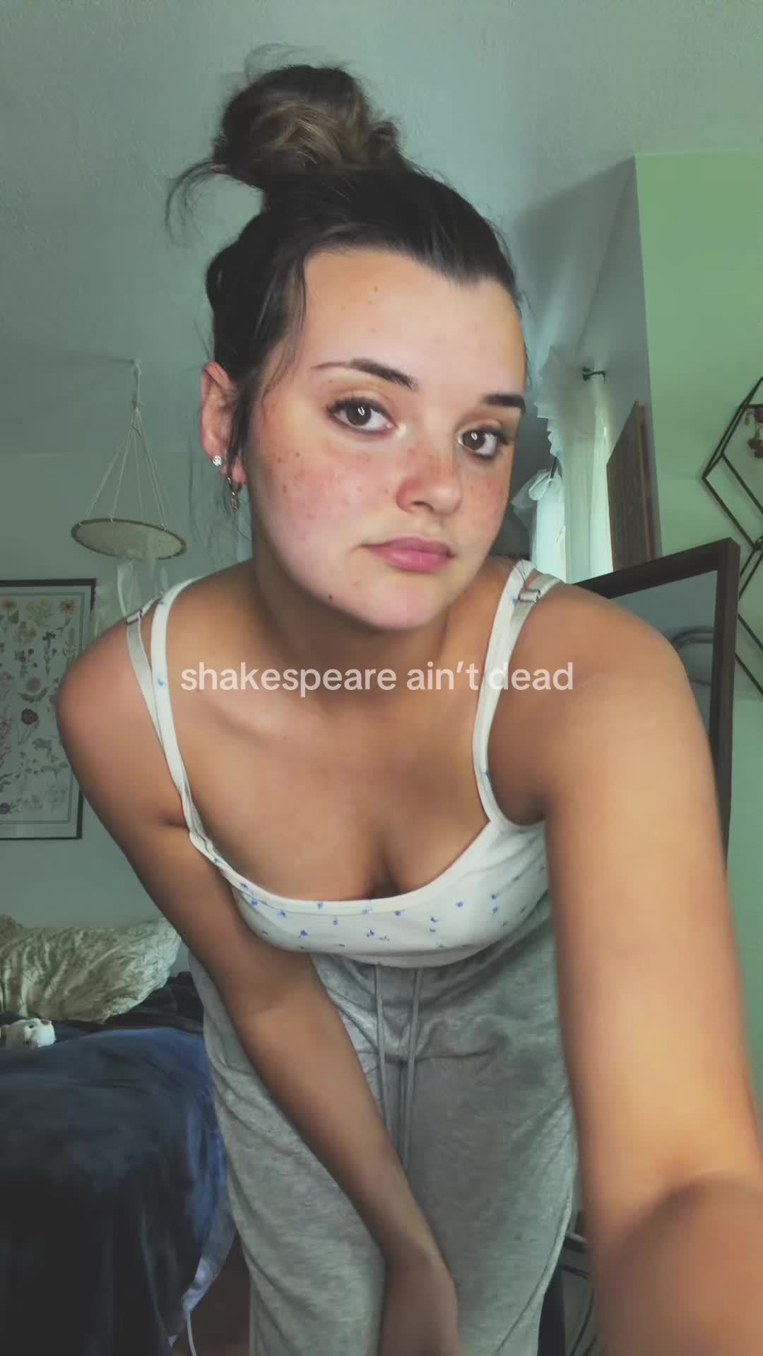 @A V A O F A R R E L L
