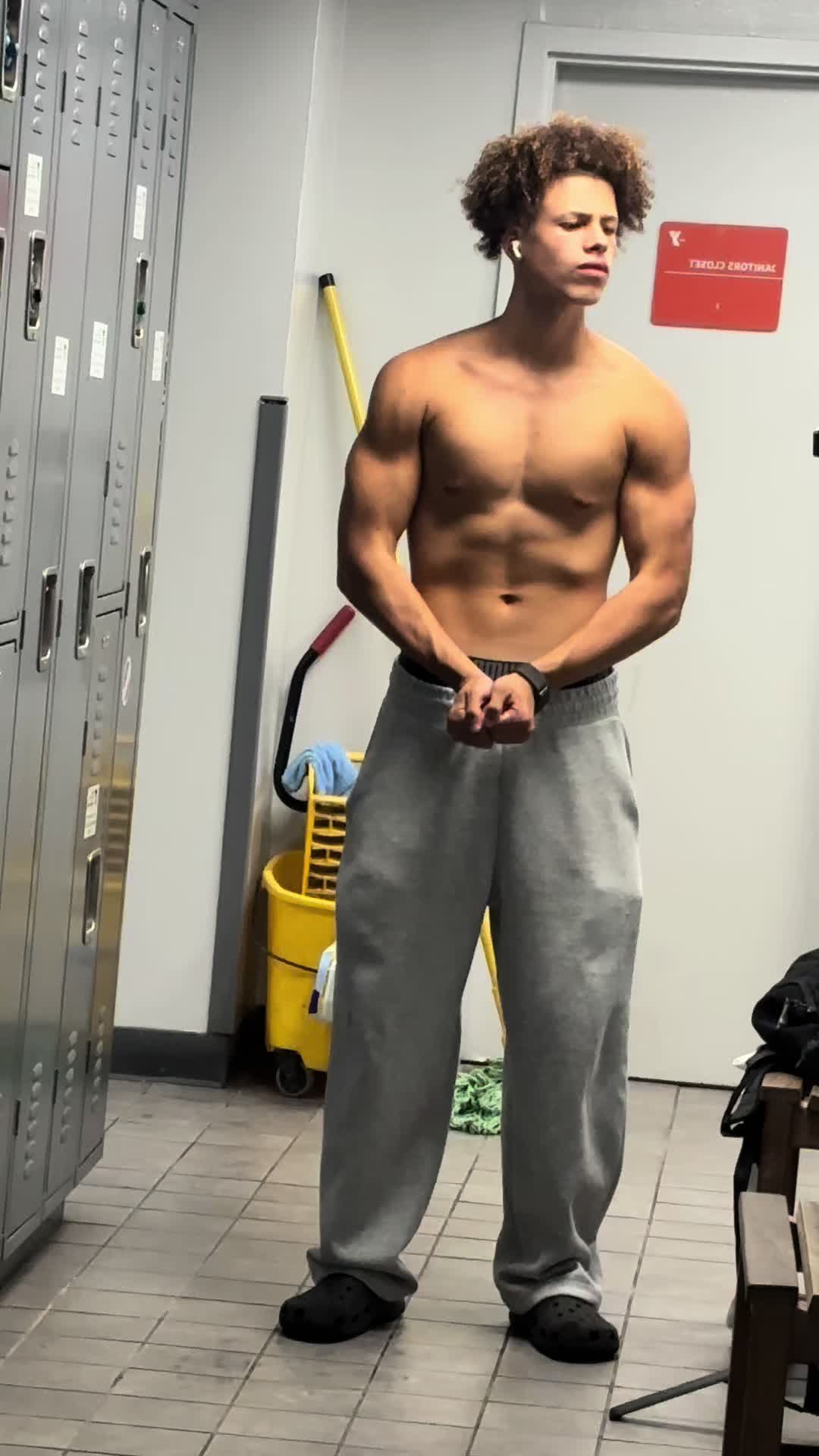 @Arlo_lifts