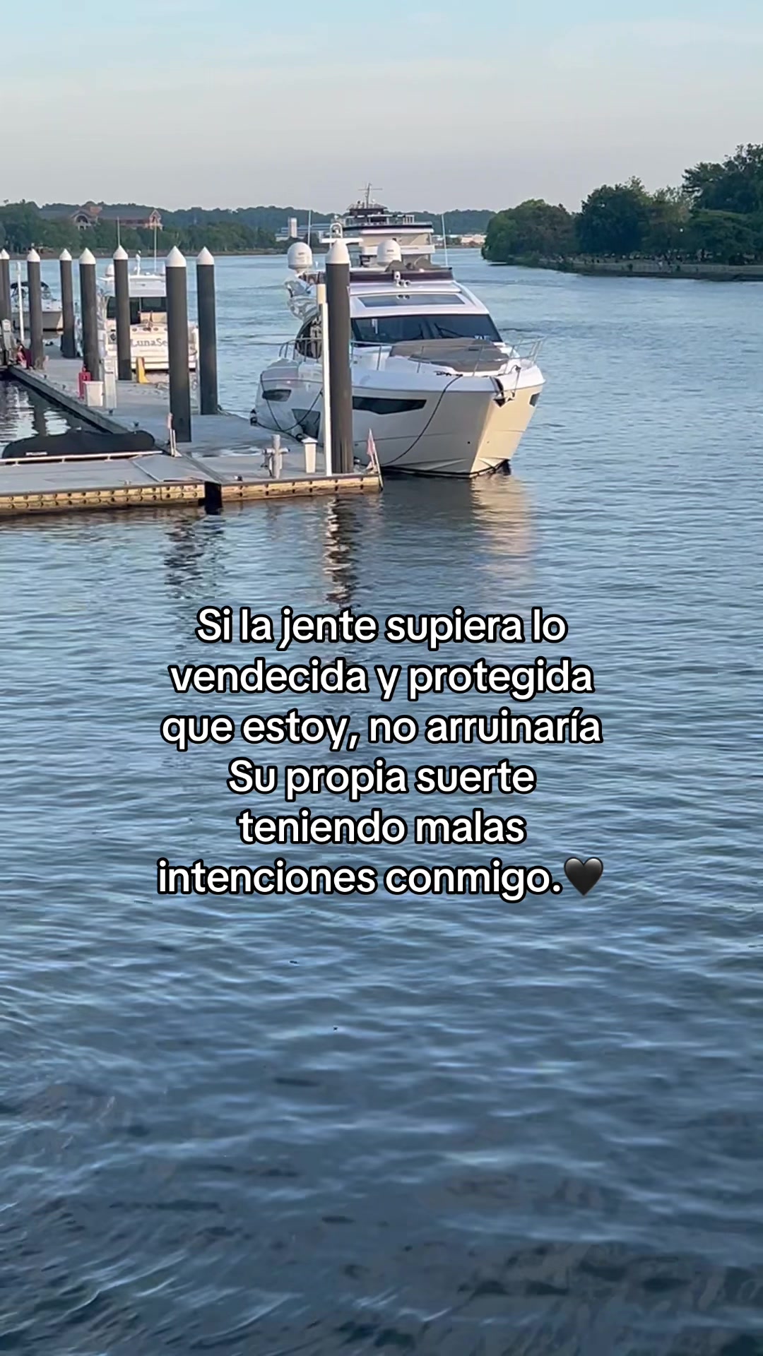 @Jenny🖤