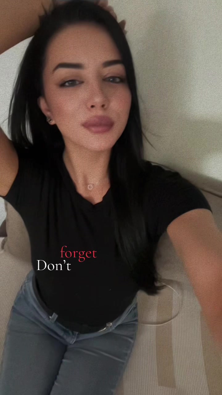 @Ana 🪽