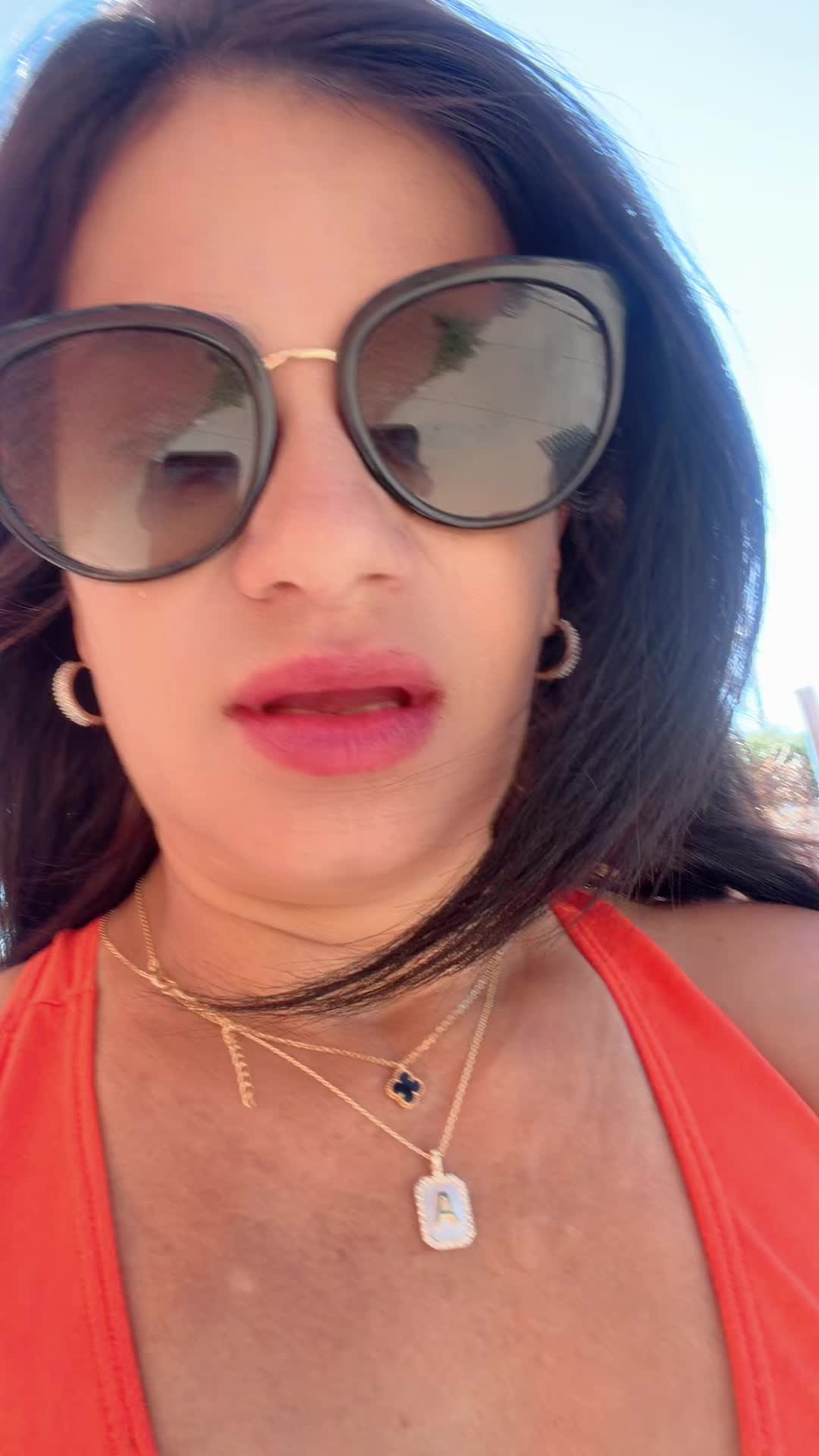 @Adriana lopes
