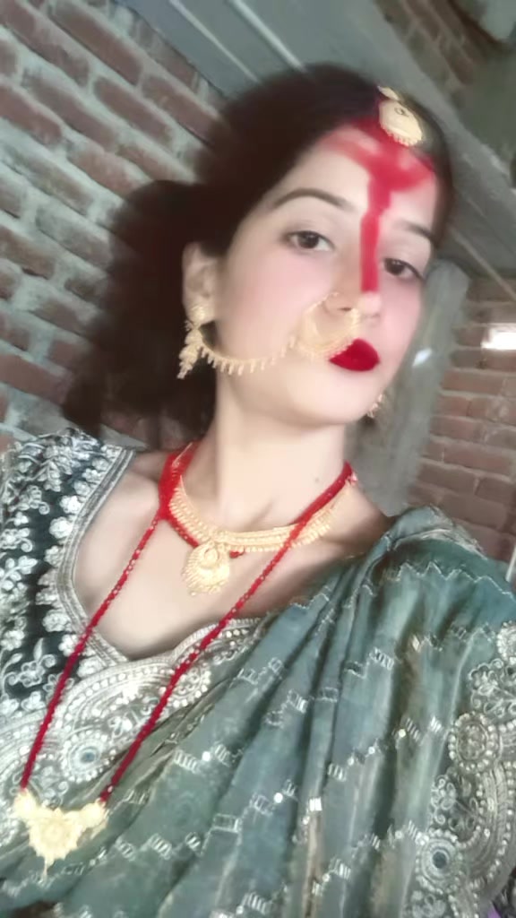 @it's me mahi🥰